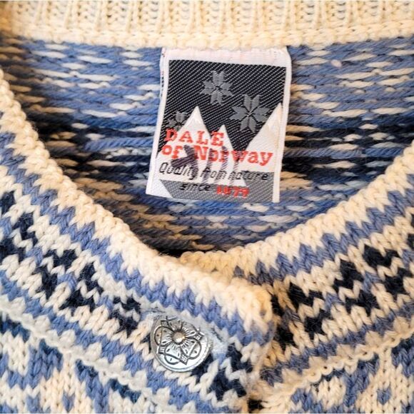 Dale of Norway Blue and White Fair Isle Button Front Pure Wool Sweater Size L - Picture 3 of 9